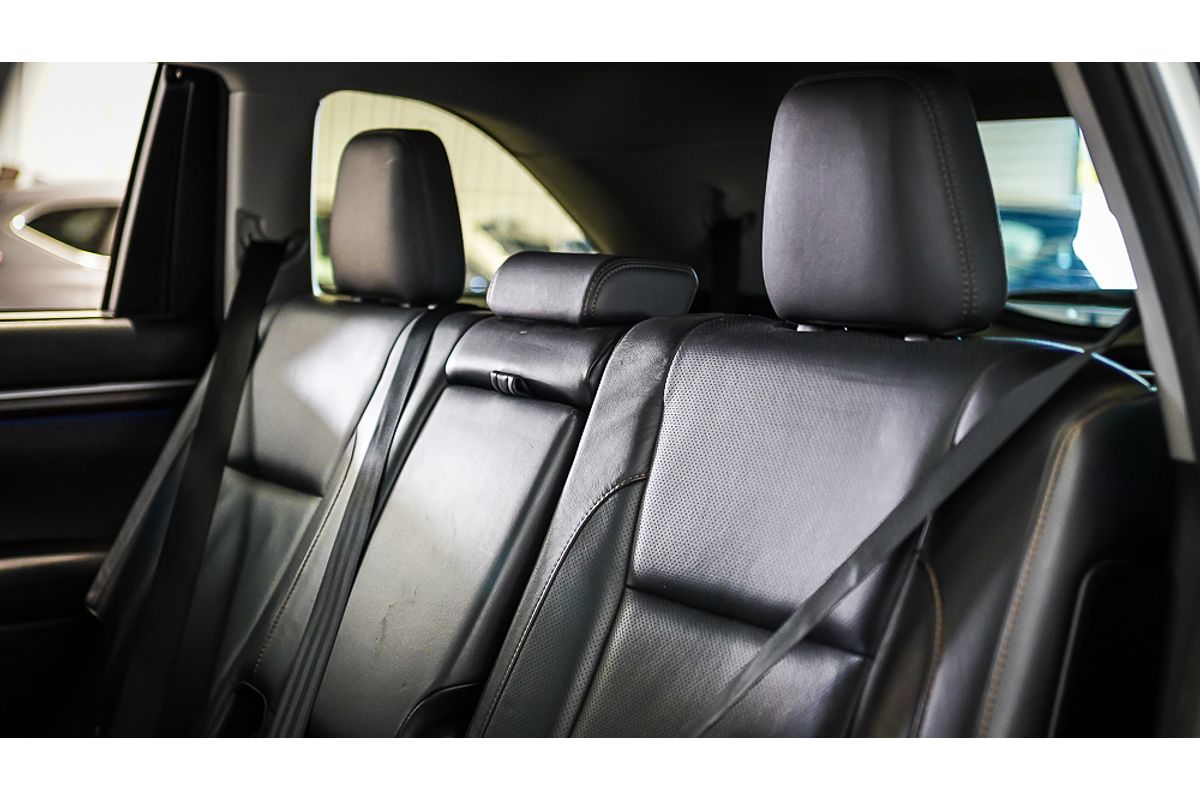 2015 Toyota Kluger Grande GSU55R