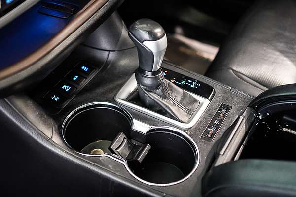 2015 Toyota Kluger Grande GSU55R