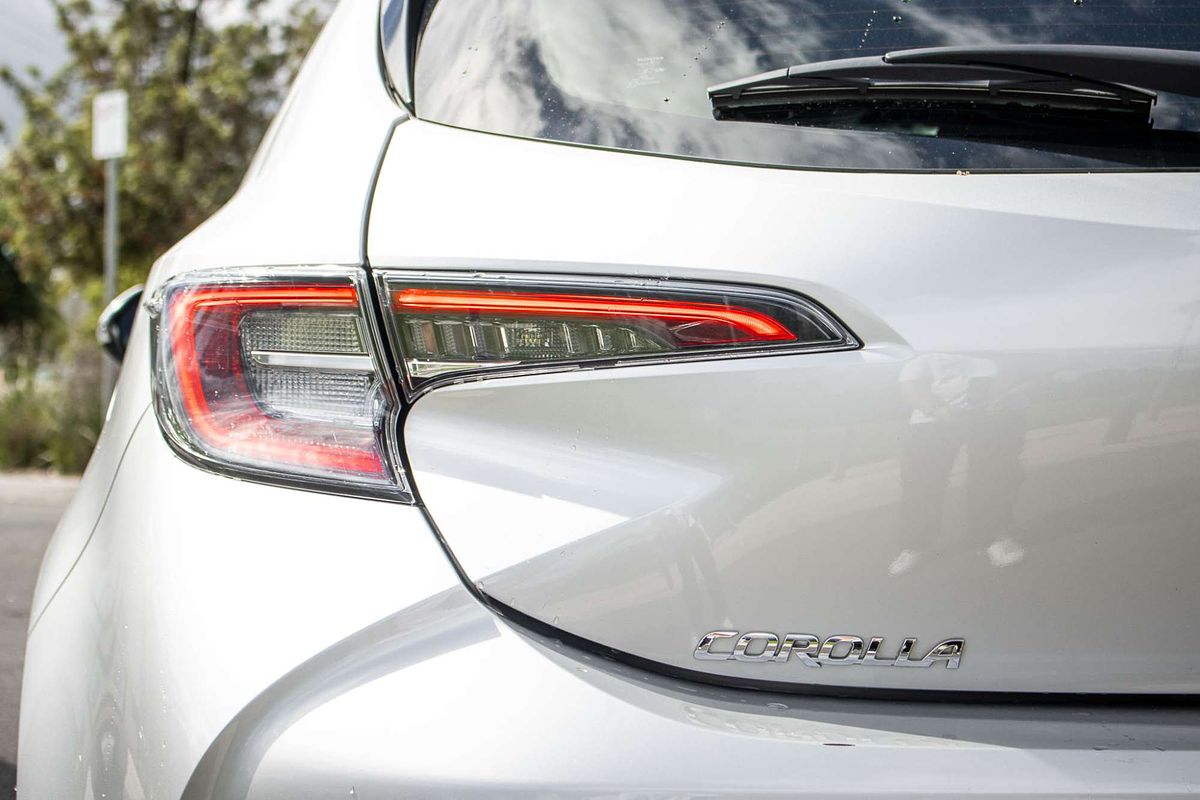 2022 Toyota Corolla Ascent Sport Hybrid ZWE211R