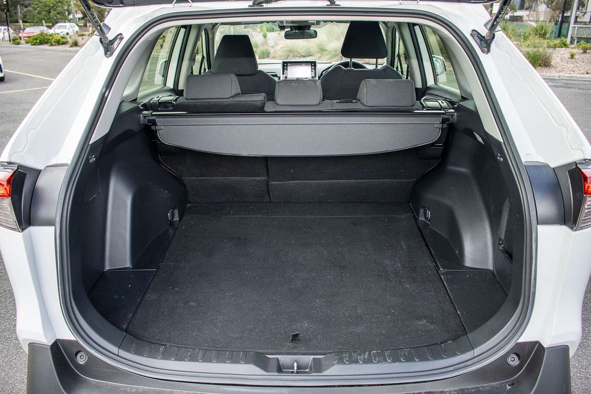 2019 Toyota RAV4 GX AXAH52R