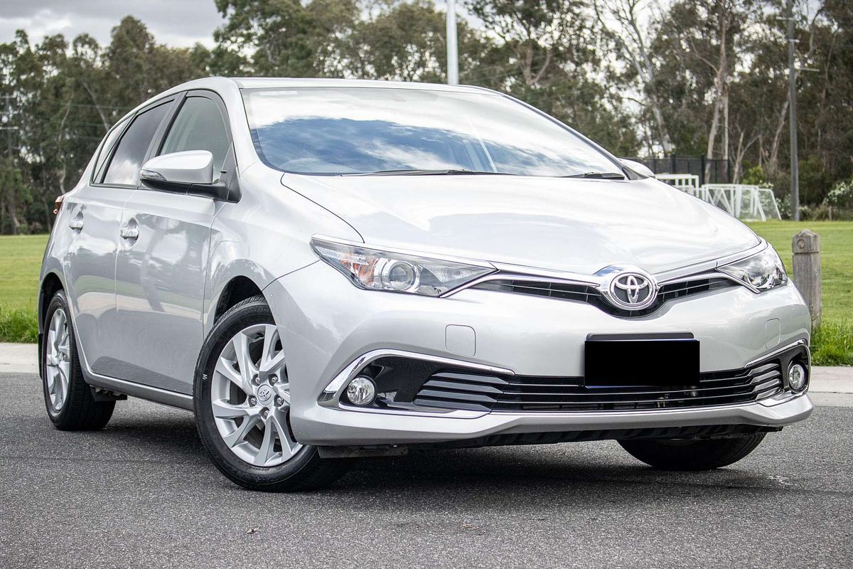 2017 Toyota Corolla Ascent Sport ZRE182R