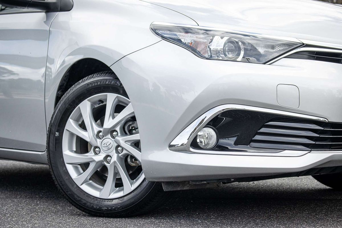 2017 Toyota Corolla Ascent Sport ZRE182R