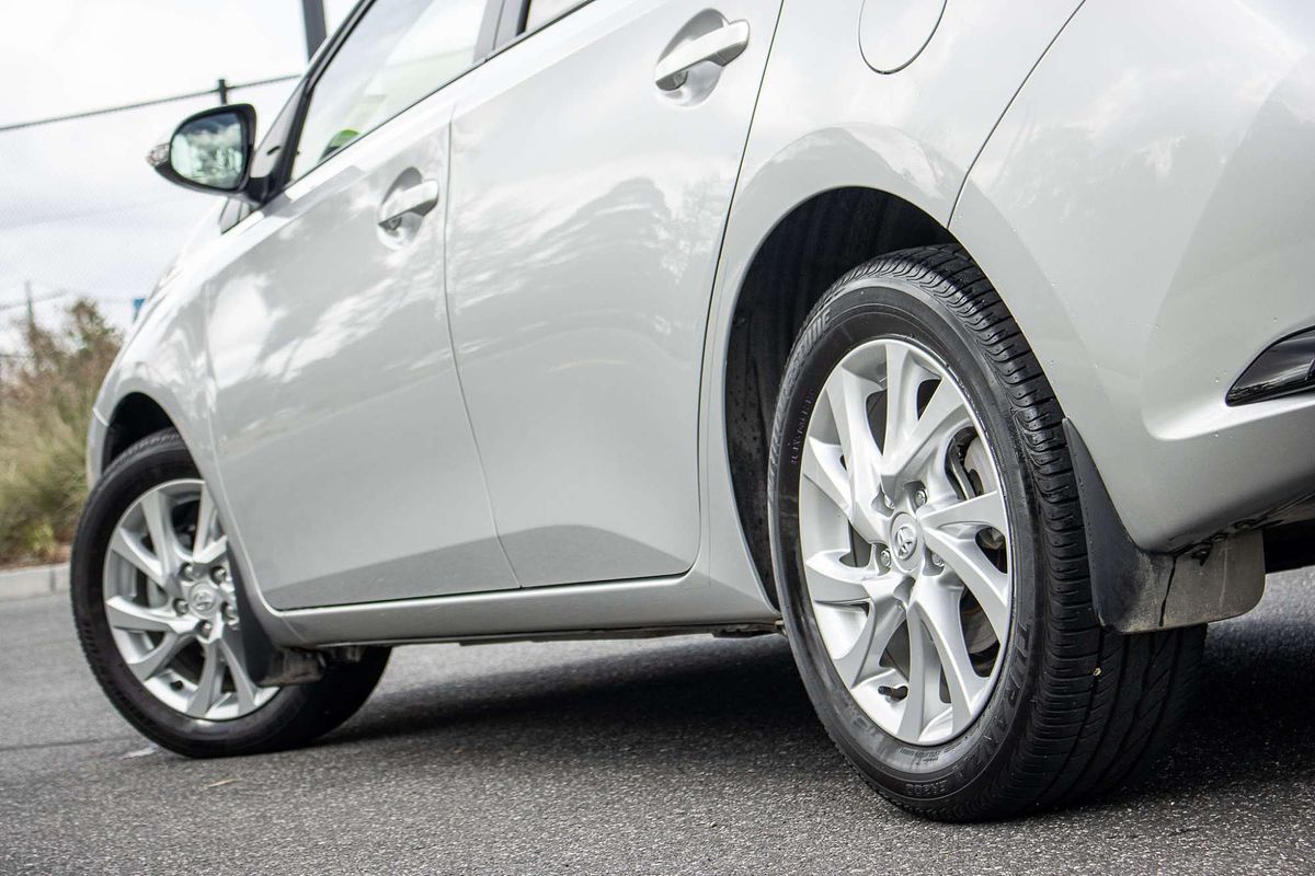 2017 Toyota Corolla Ascent Sport ZRE182R