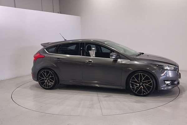 2016 Ford Focus Sport LZ