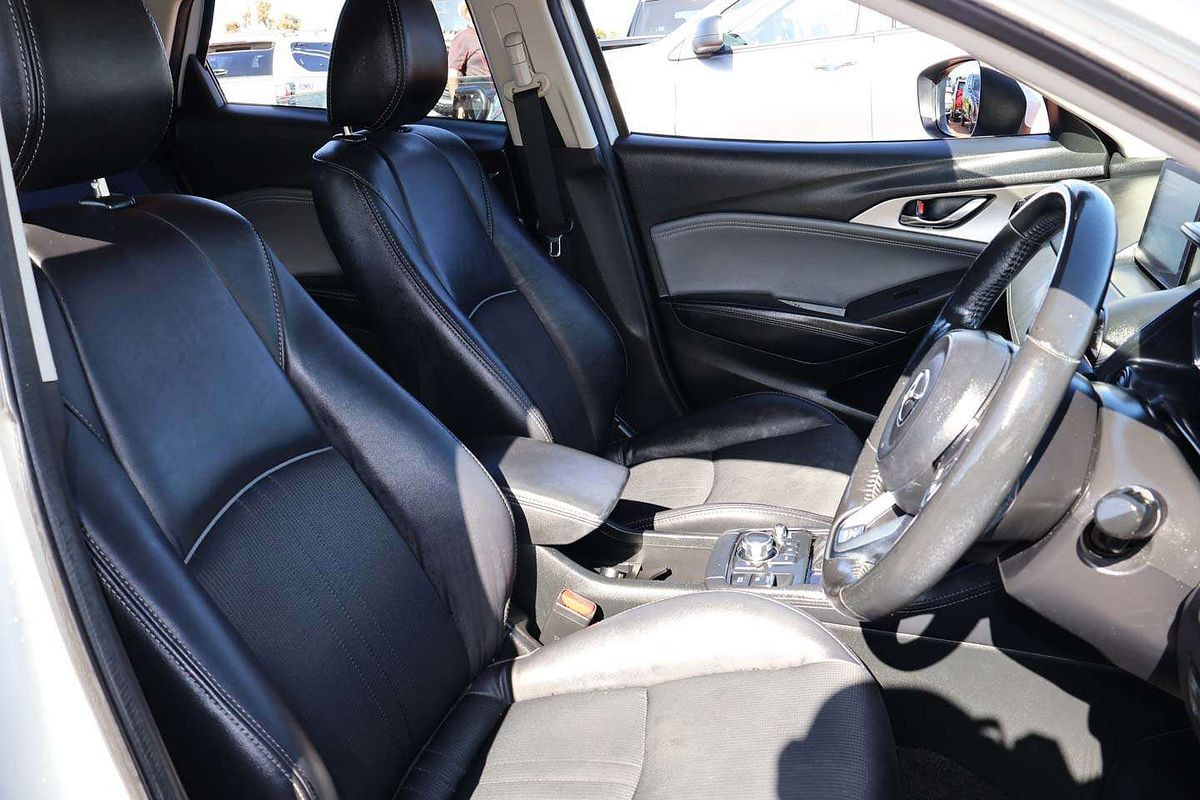 2019 Mazda CX-3 sTouring DK