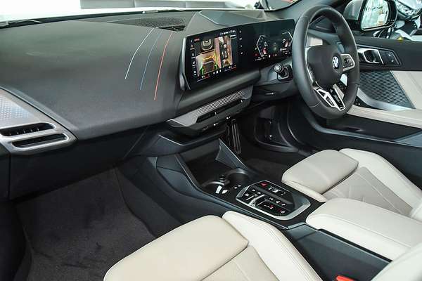 2025 BMW 1 Series 118 M Sport F70