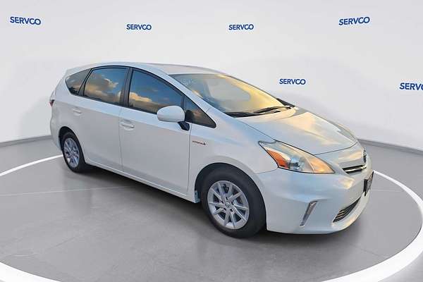 2014 Toyota Prius V Two