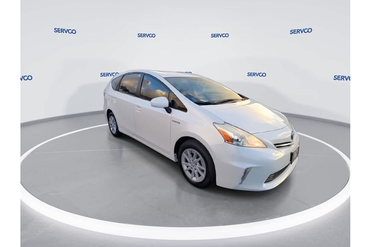 2014 Toyota Prius V Two