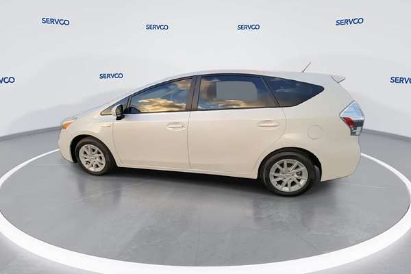 2014 Toyota Prius V Two