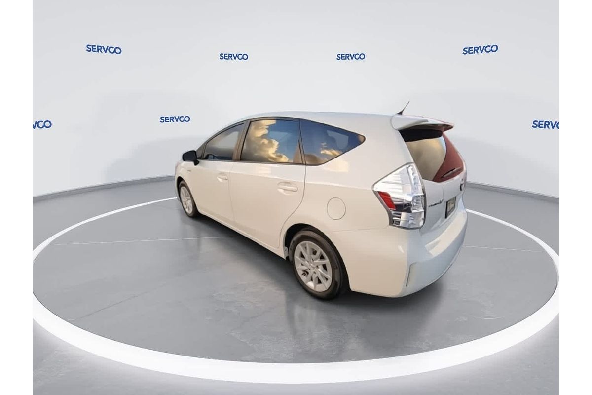 2014 Toyota Prius V Two