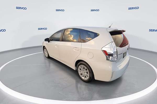 2014 Toyota Prius V Two