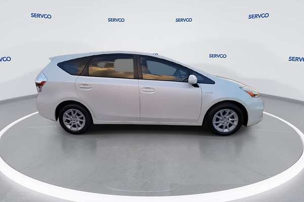 2014 Toyota Prius V Two