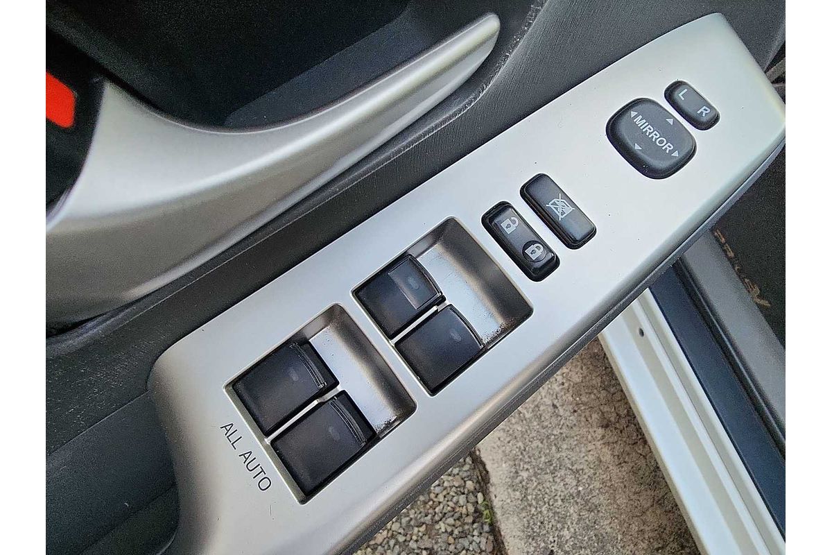 2014 Toyota Prius V Two