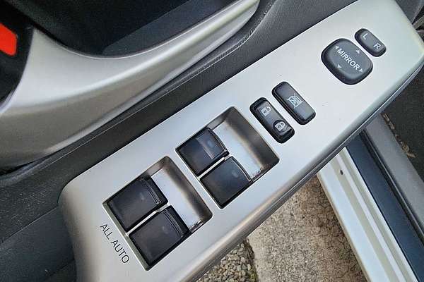 2014 Toyota Prius V Two