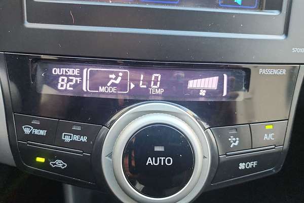 2014 Toyota Prius V Two