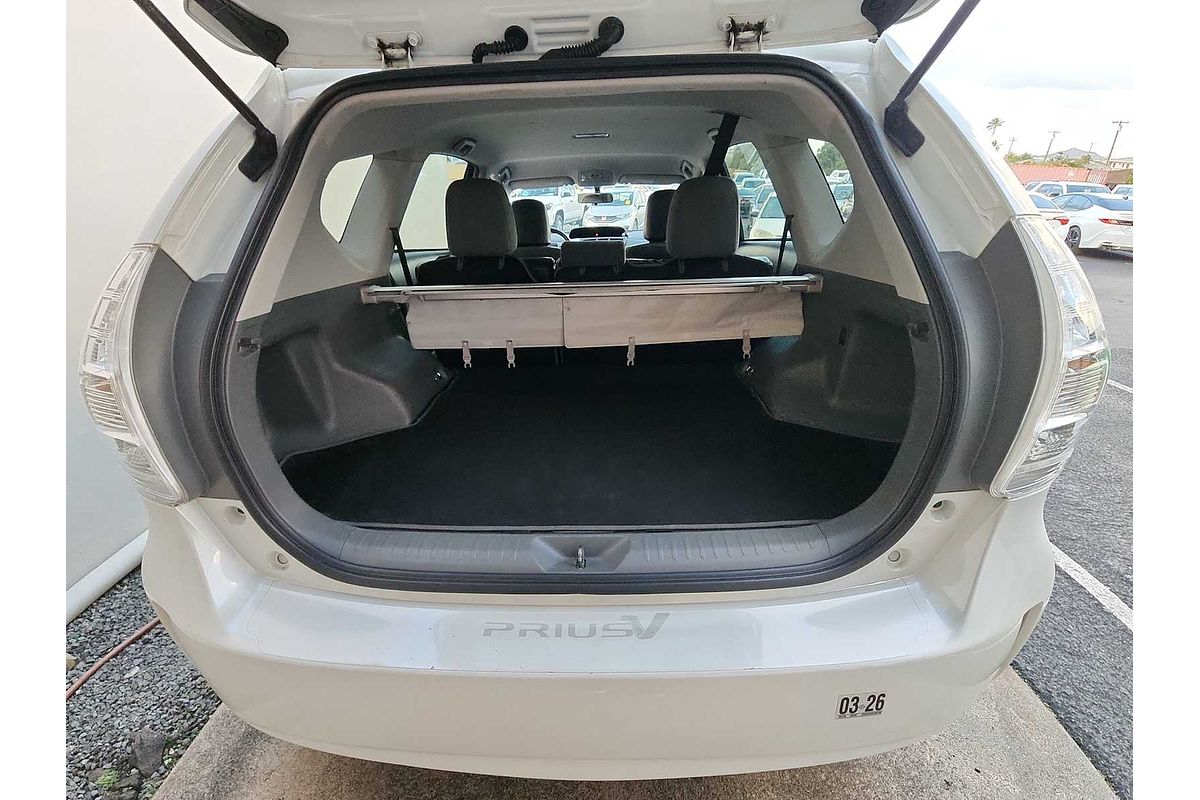 2014 Toyota Prius V Two