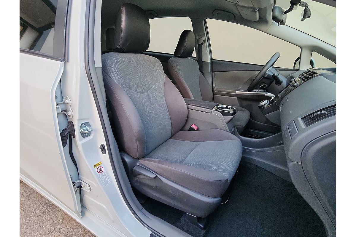 2014 Toyota Prius V Two