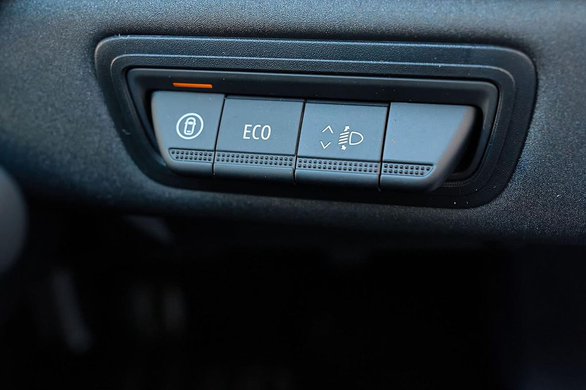 2025 Mitsubishi ASX LS XE