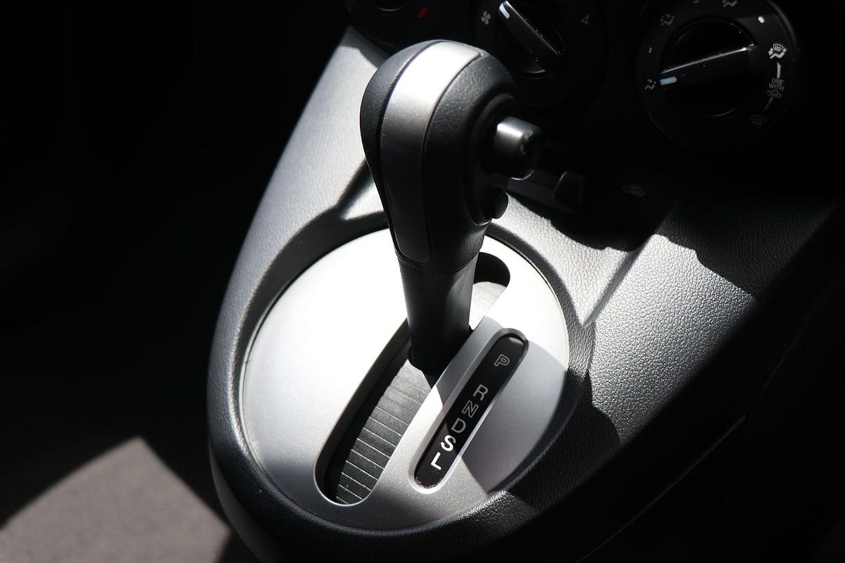 2013 Mazda 2 Neo DE Series 2