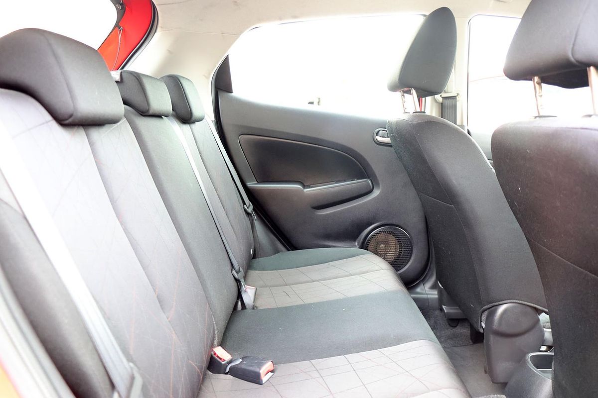 2013 Mazda 2 Neo DE Series 2