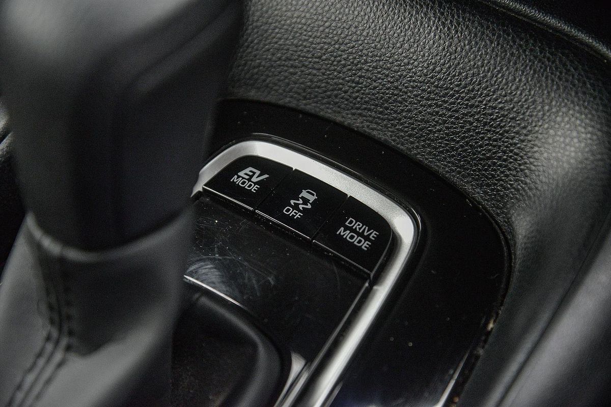 2018 Toyota Corolla Ascent Sport Hybrid ZWE211R