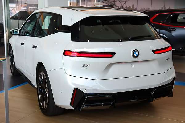 2025 BMW iX xDrive45 M Sport I20 LCI