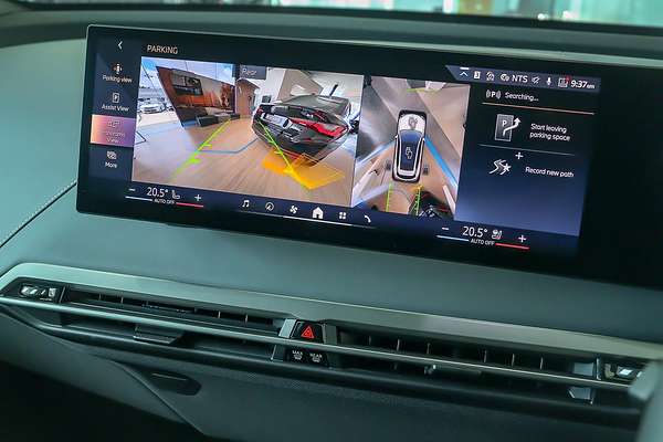 2025 BMW iX xDrive45 M Sport I20 LCI