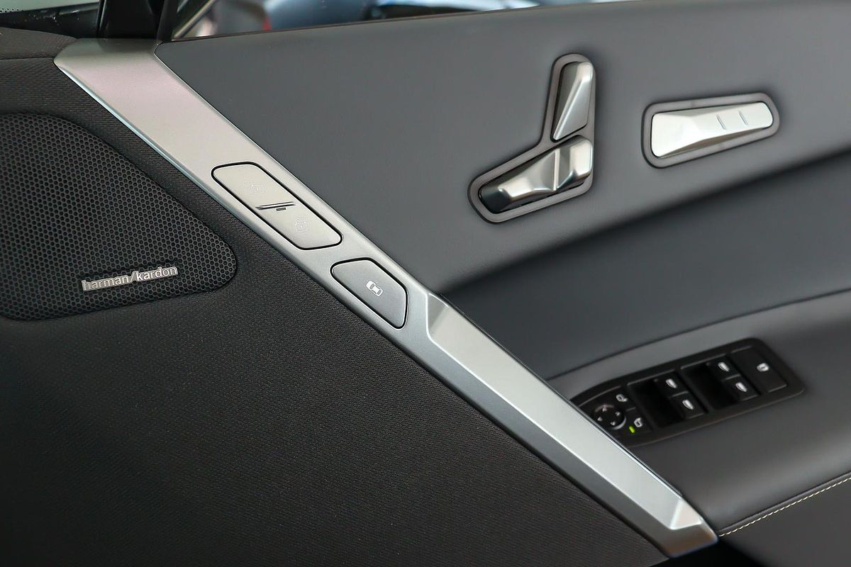 2025 BMW iX xDrive45 M Sport I20 LCI