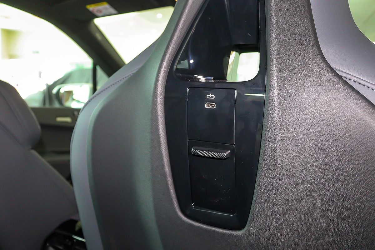 2025 BMW iX xDrive45 M Sport I20 LCI