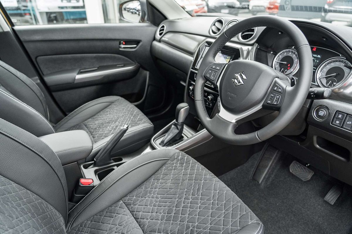 2023 Suzuki Vitara Turbo LY Series II