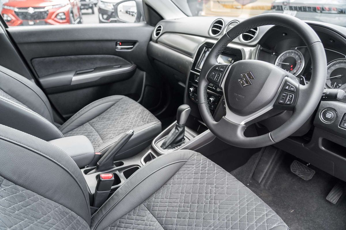 2024 Suzuki Vitara Turbo LY Series II