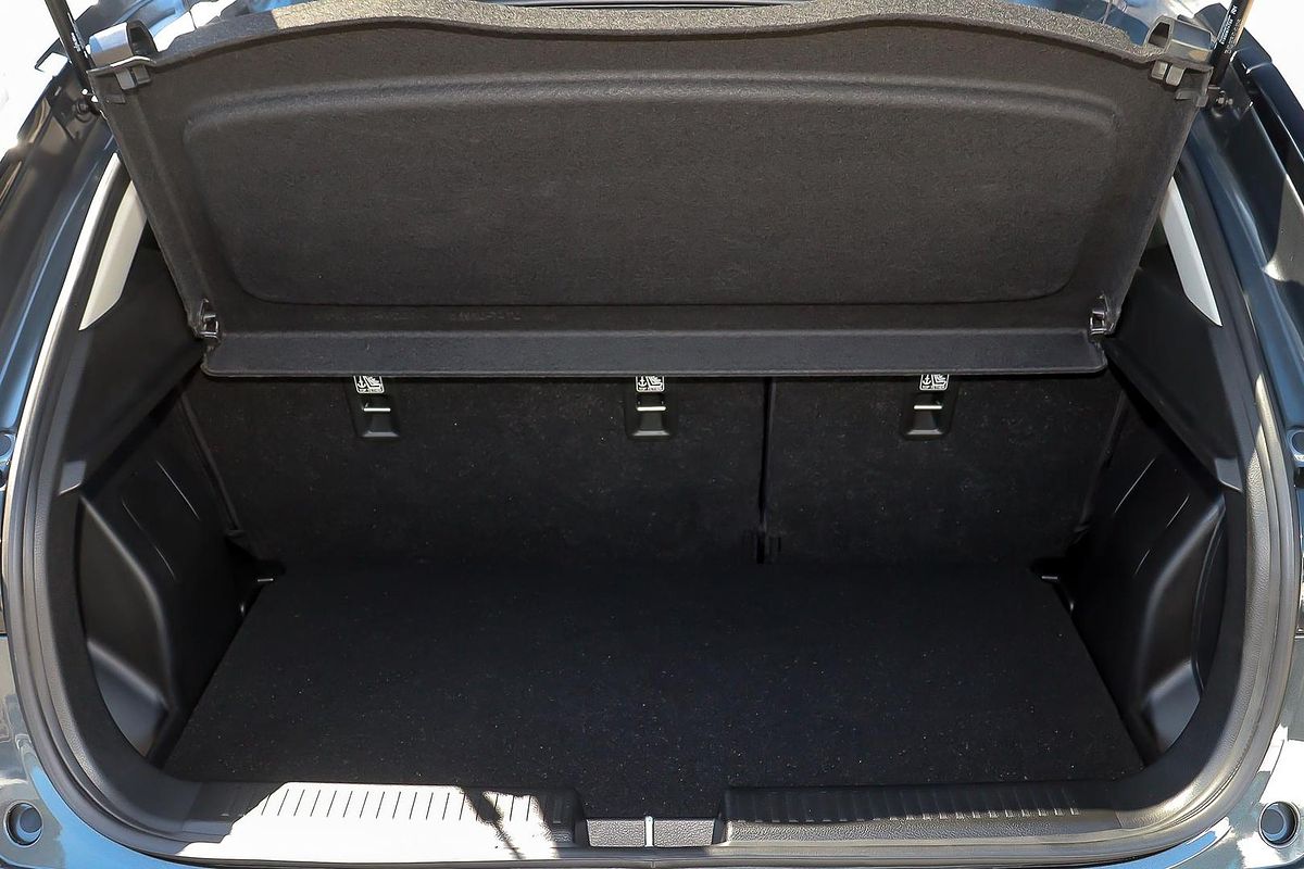 2025 Suzuki Fronx Hybrid KW