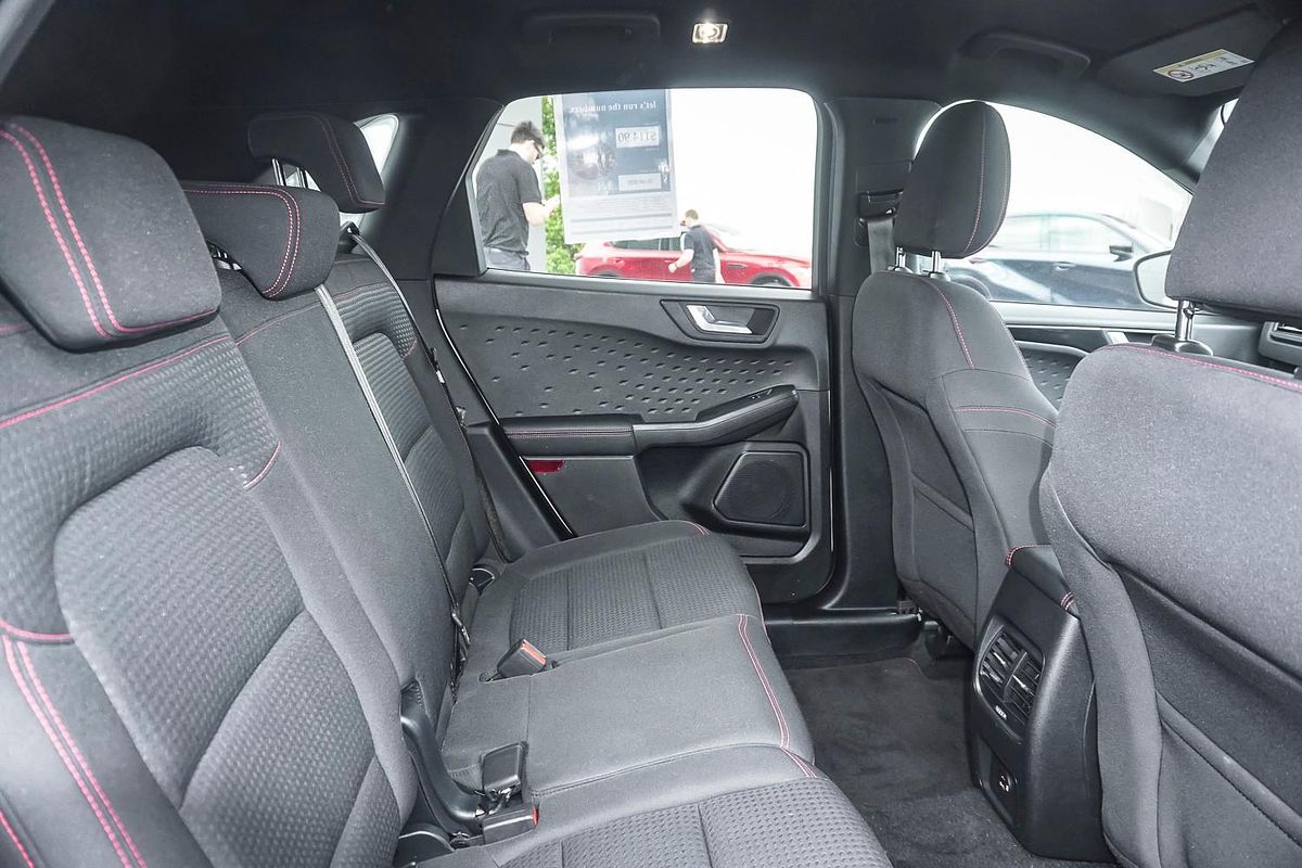 2020 Ford Escape ST-Line ZH