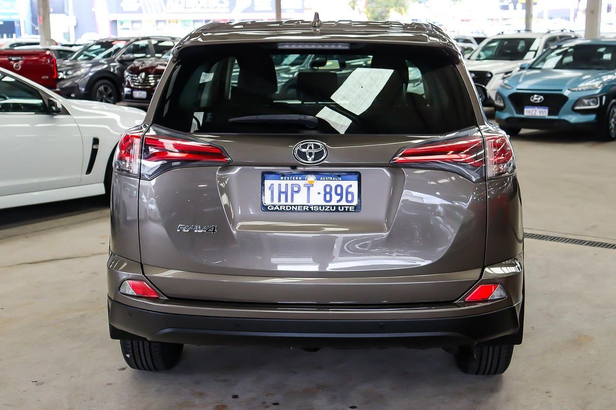 2016 Toyota RAV4 GX ZSA42R