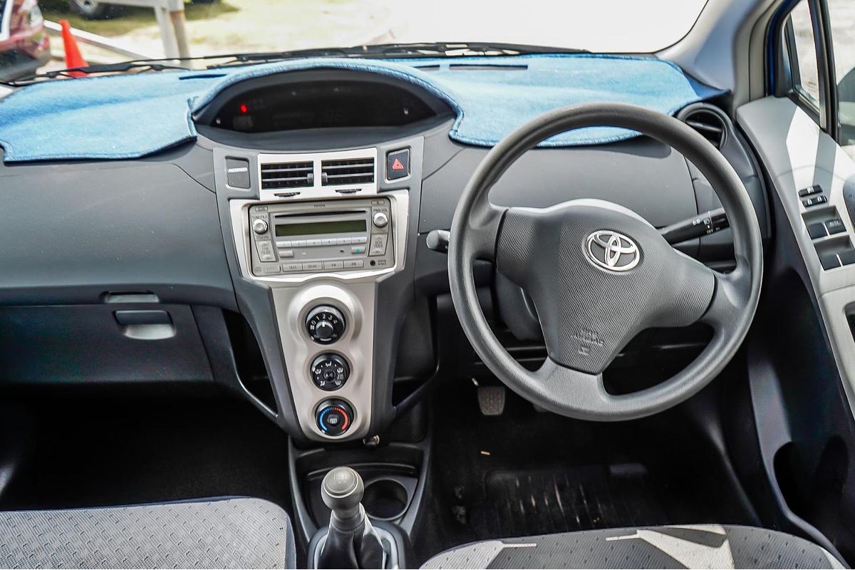 2010 Toyota Yaris YR NCP90R