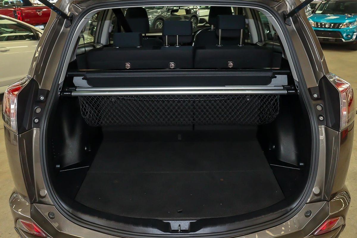 2016 Toyota RAV4 GX ZSA42R