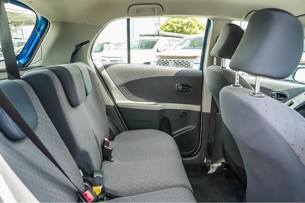 2010 Toyota Yaris YR NCP90R