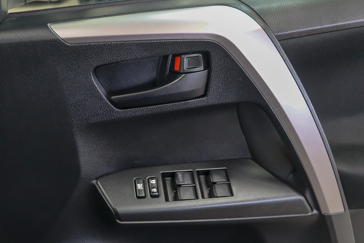 2016 Toyota RAV4 GX ZSA42R