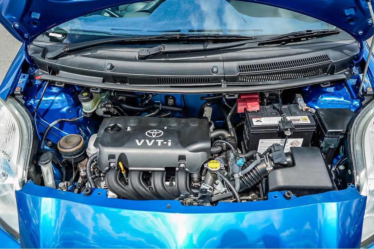 2010 Toyota Yaris YR NCP90R