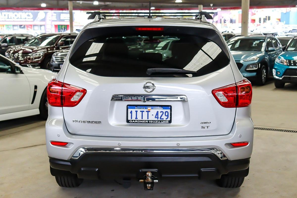 2018 Nissan Pathfinder ST R52 Series III
