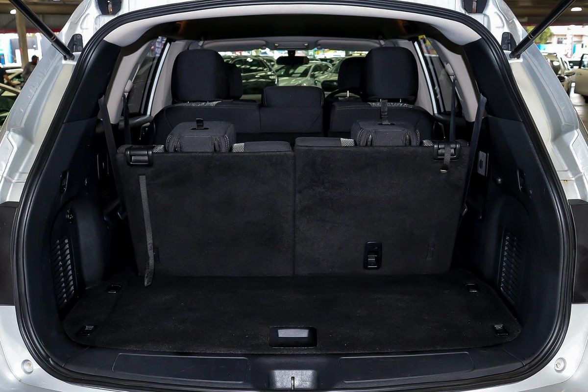 2018 Nissan Pathfinder ST R52 Series III