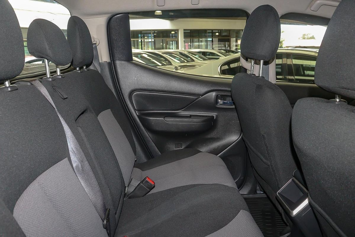 2020 Mitsubishi Triton GLX+ MR 4X4