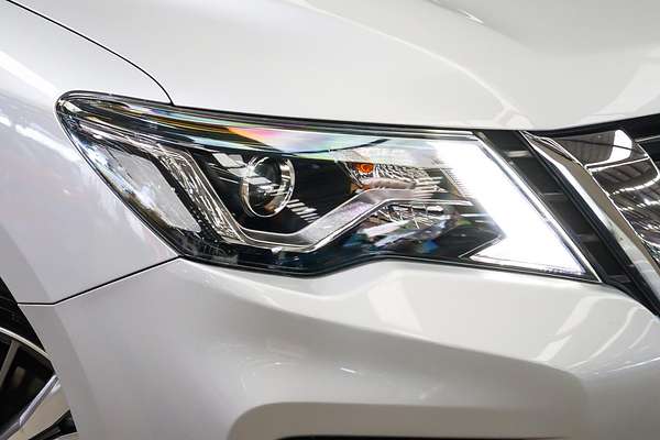 2018 Nissan Pathfinder ST R52 Series III