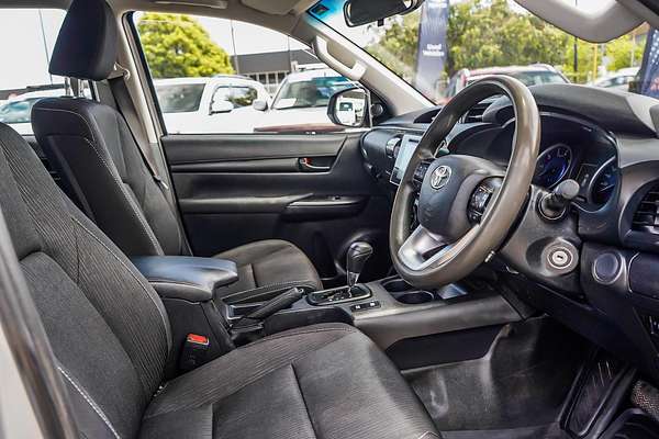 2020 Toyota Hilux SR GUN126R 4X4