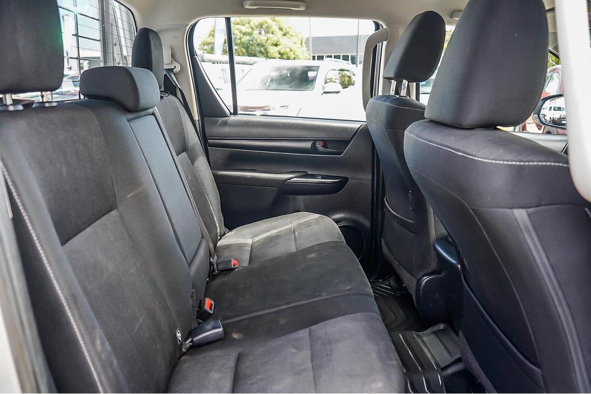 2020 Toyota Hilux SR GUN126R 4X4