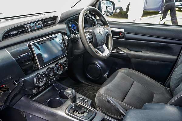 2020 Toyota Hilux SR GUN126R 4X4