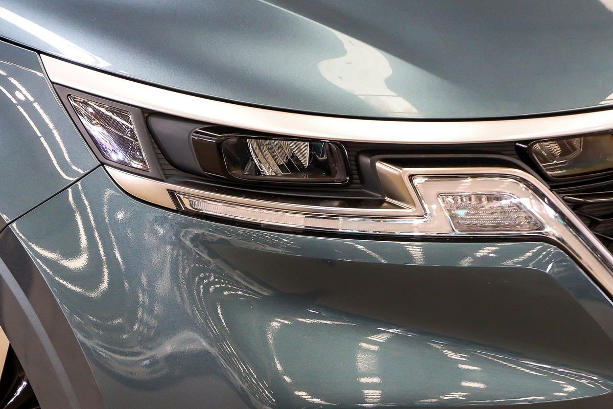 2023 Kia Carnival Si KA4