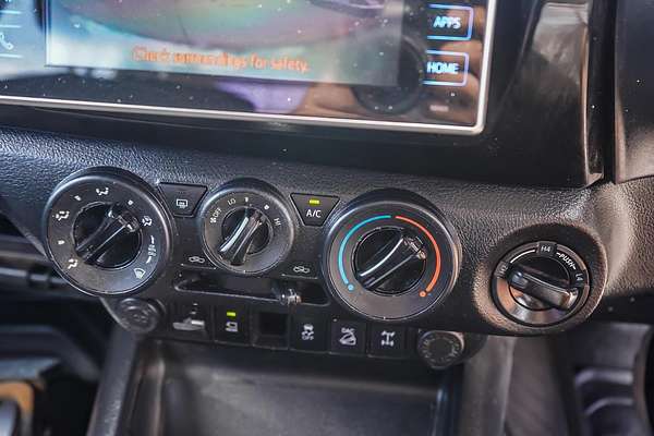 2020 Toyota Hilux SR GUN126R 4X4