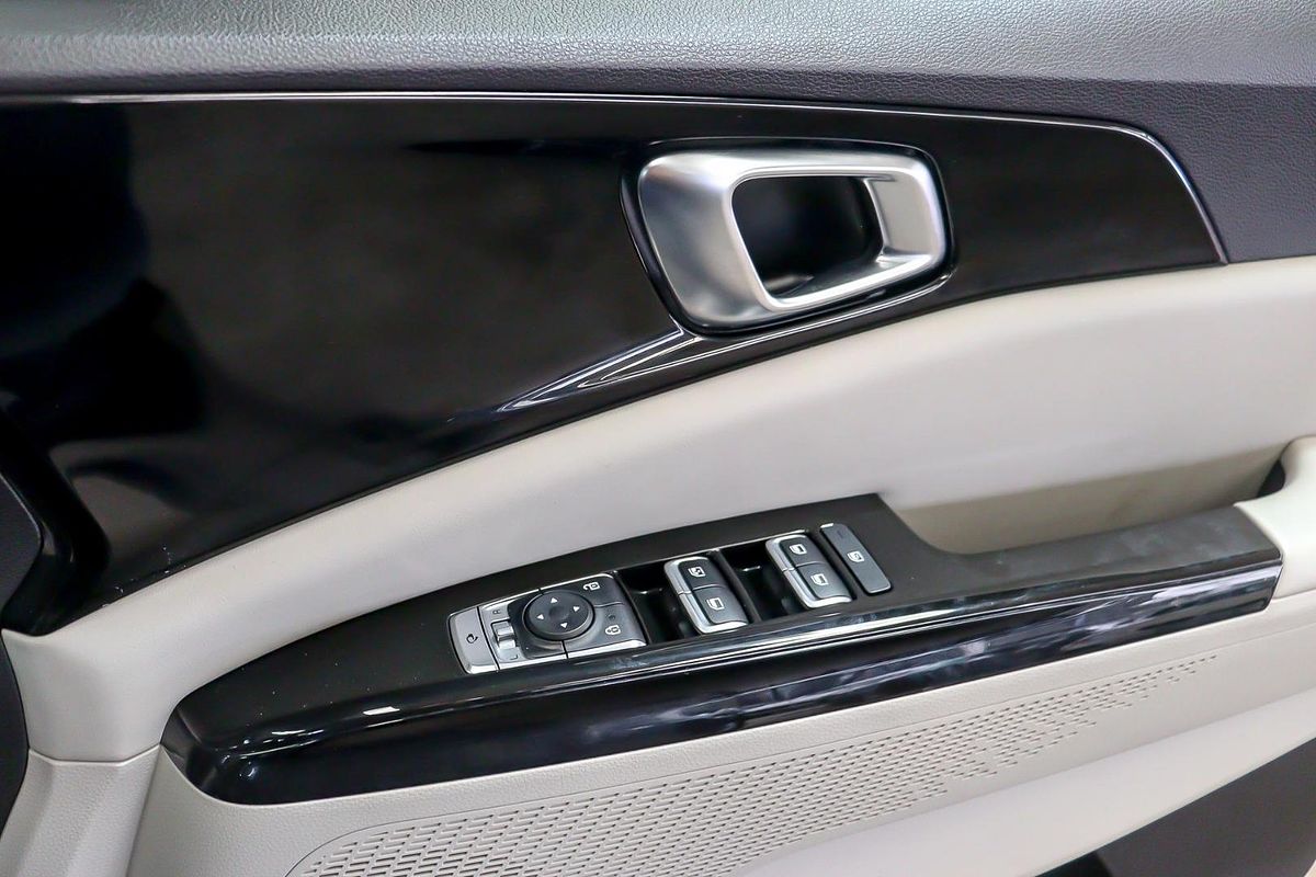 2023 Kia Carnival Si KA4