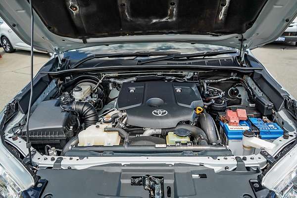 2020 Toyota Hilux SR GUN126R 4X4